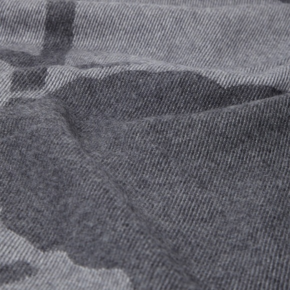 Versace Medusa throw blanket NWT and box - Picture 5 of 5